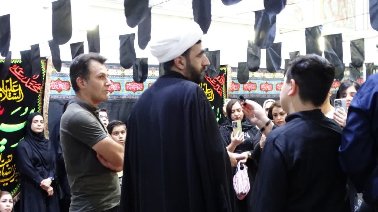 آشناسازی دزفولیها با آیینهای عاشورایی در یک گشت مذهبی