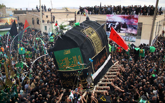 دیزج شاهرود و اجماع بزرگ نخلگردانی روز دهم محرم