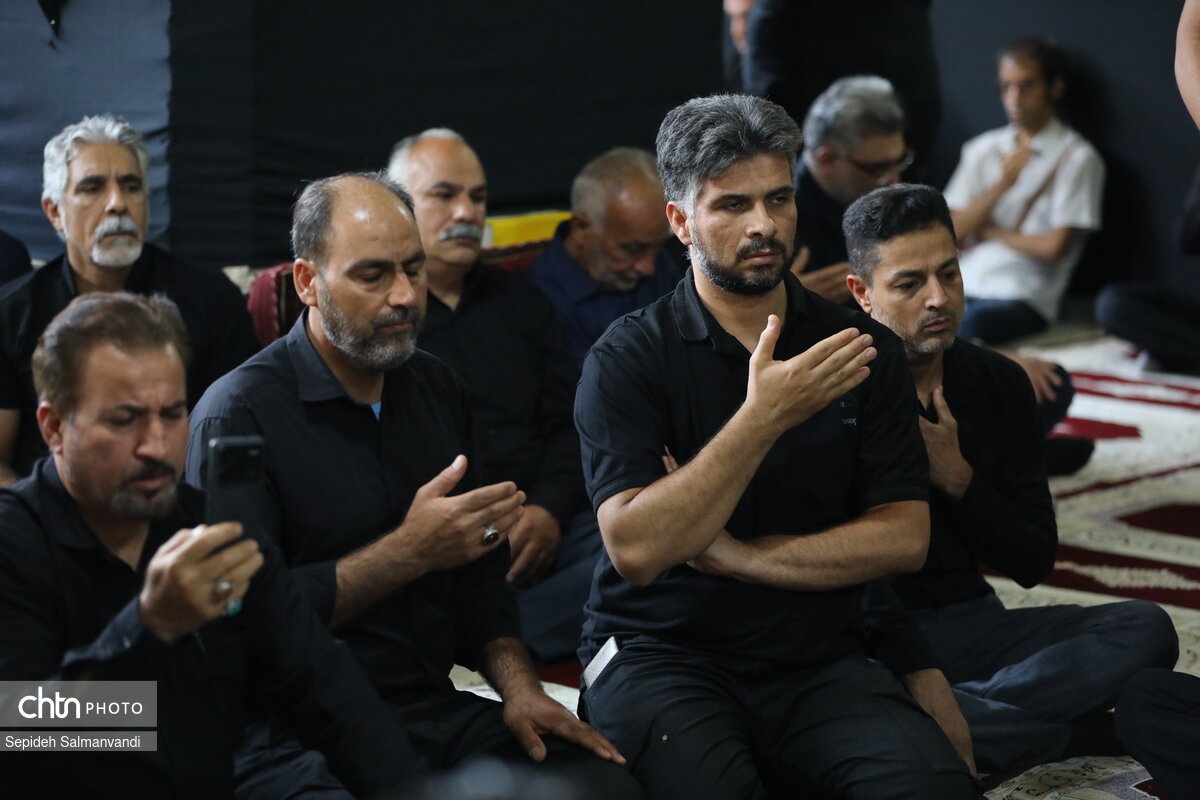 باززندهسازی آیینهای عاشورایی شوشتر/ پیرغلامان حسینی شهرستان تجلیل شدند