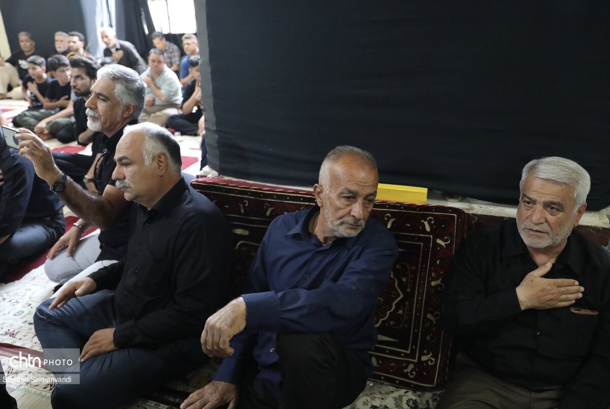 باززندهسازی آیینهای عاشورایی شوشتر/ پیرغلامان حسینی شهرستان تجلیل شدند