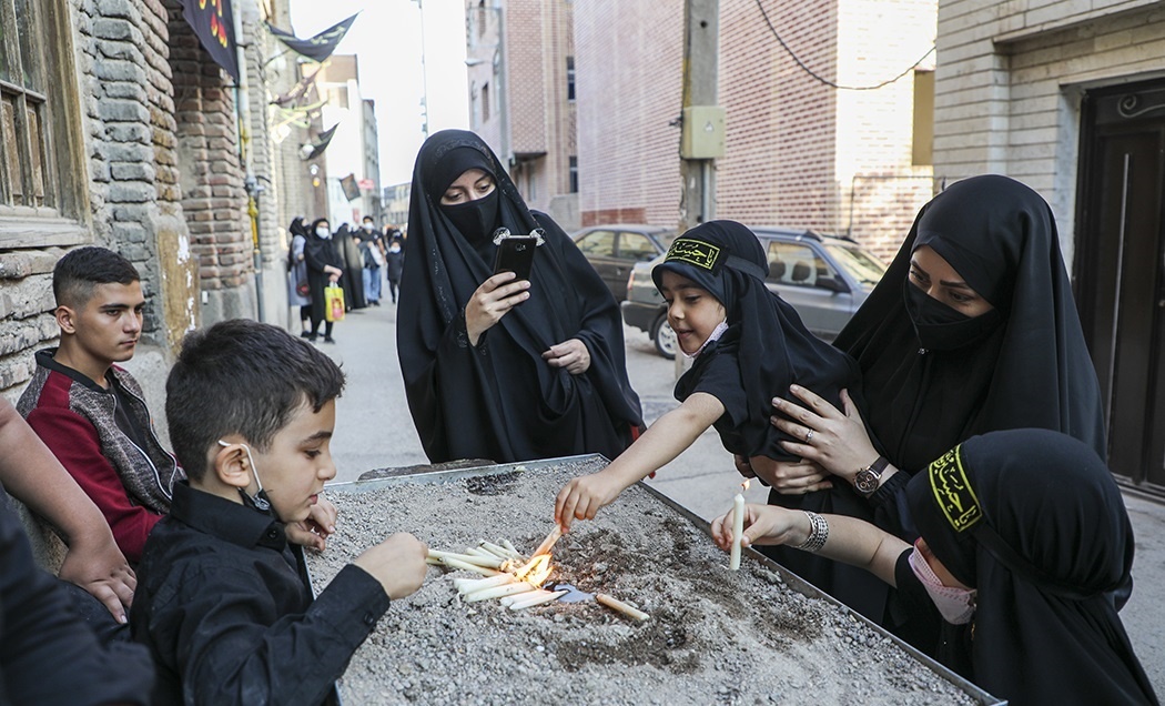 شمع پایلاما آیین عاشورایی ریشهدار در اردبیل