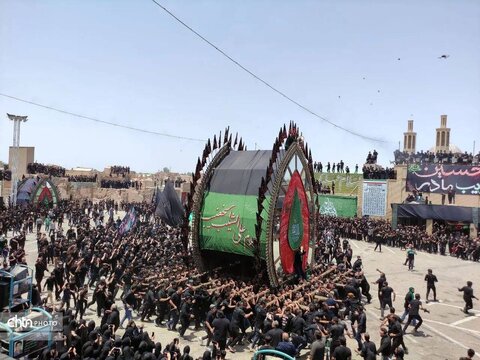 حضور نماینده مردم اردکان و مدیر کل میراث فرهنگی، گردشگری و صنایع دستی استان یزد در مراسم عاشورای حسینی حسینیه کوشکنو اردکان