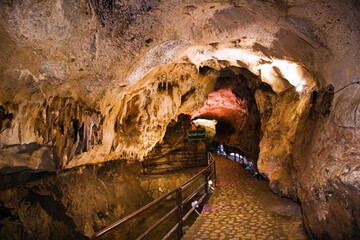 غار قوری قلعه، بزرگ‌ترین غار آبی آسیا در منظر جهانی هورامان/ اورامانات کرمانشاه
