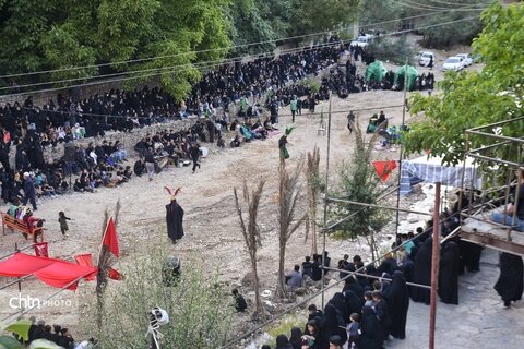 برگزاری مراسم تعزیه‌خوانی در روستای هدف گردشگری اسفیدان