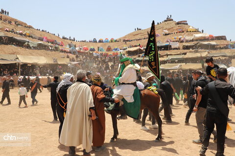 تعزیه عصر عاشورا در روستای رجعین