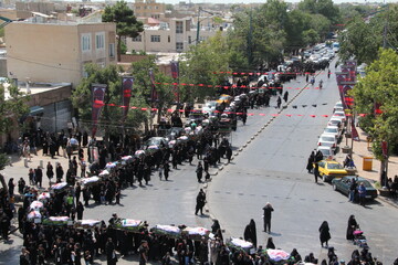 آیین نمادین تدفین شهدای کربلا در قزوین