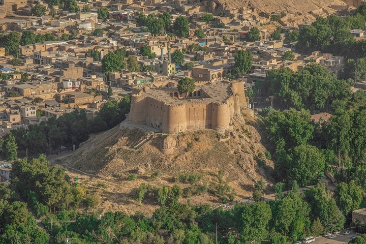 پیگیری پرداخت مطالبات سپاه برای تخلیه حریم "فلک‌الافلاک"