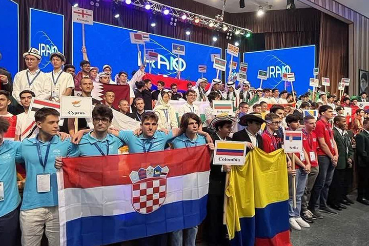 بهرهبرداری از پنجاه و چهارمین المپیاد جهانی فیزیک بهمنظور توسعه گردشگری اصفهان بهرهبرداری از پنجاه و چهارمین المپیاد جهانی فیزیک بهمنظور توسعه گردشگری اصفهان