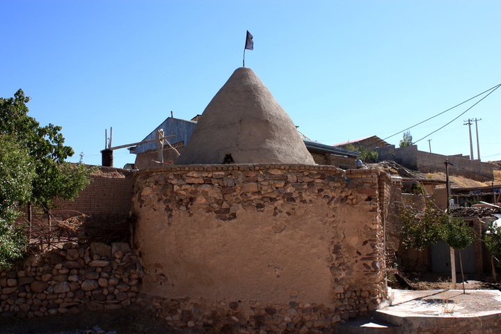 مرمت امامزادگان کلنجین در شهرستان آوج آغاز شد