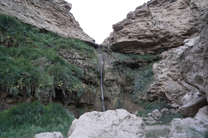 خورخوره سلماس، خنکای آبشار در دل صخره‌ها