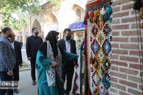 بازدید معاون صنایع‌دستی کشور از کارگاه‌های صنایع‌دستی اردبیل