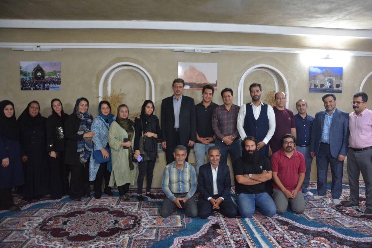 برگزاری نشست هماندیشی اقامتگاههای بومگردی استان یزد