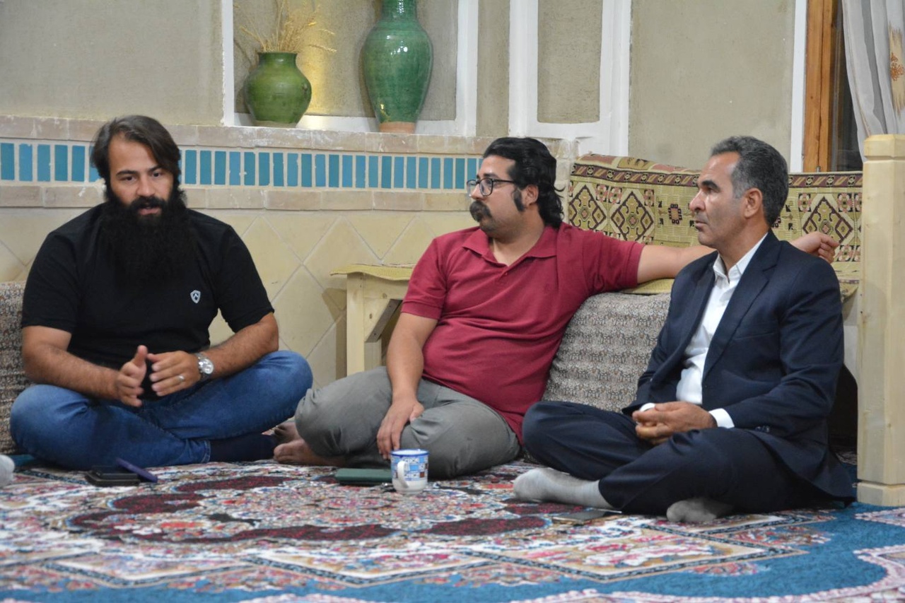 برگزاری نشست هماندیشی اقامتگاههای بومگردی استان یزد