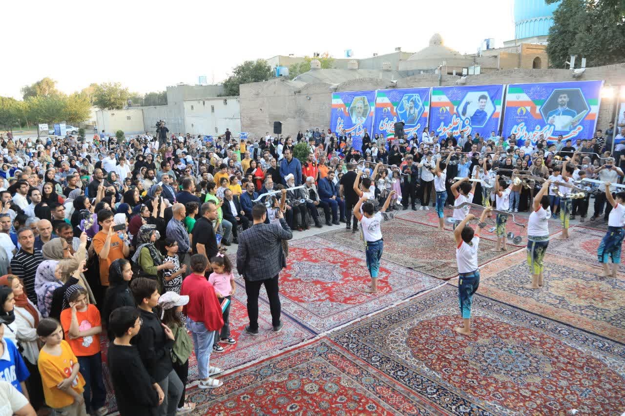 دولتخانه صفوی قزوین میزبان قهرمانان و مدالآوران المپیک
