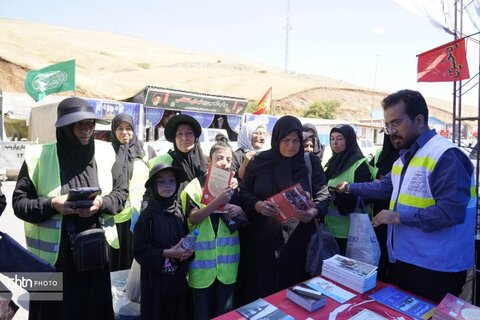 خدمات‌رسانی به زائران اربعین در تمرچین پیرانشهر