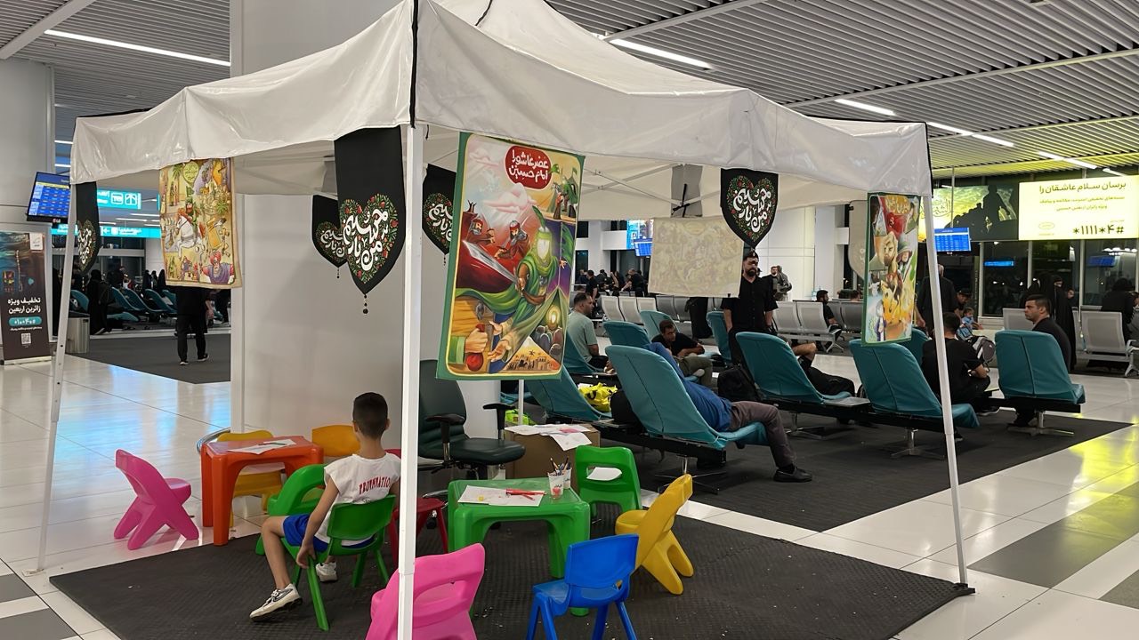 تربت امام حسین (ع)، هدیه رهبری به زوار/ فضایی که در آن کودکان اهمیت ویژهای دارند