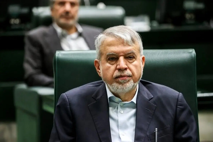 مجلس به «صالحیامیری» اعتماد کرد مجلس به «صالحیامیری» اعتماد کرد