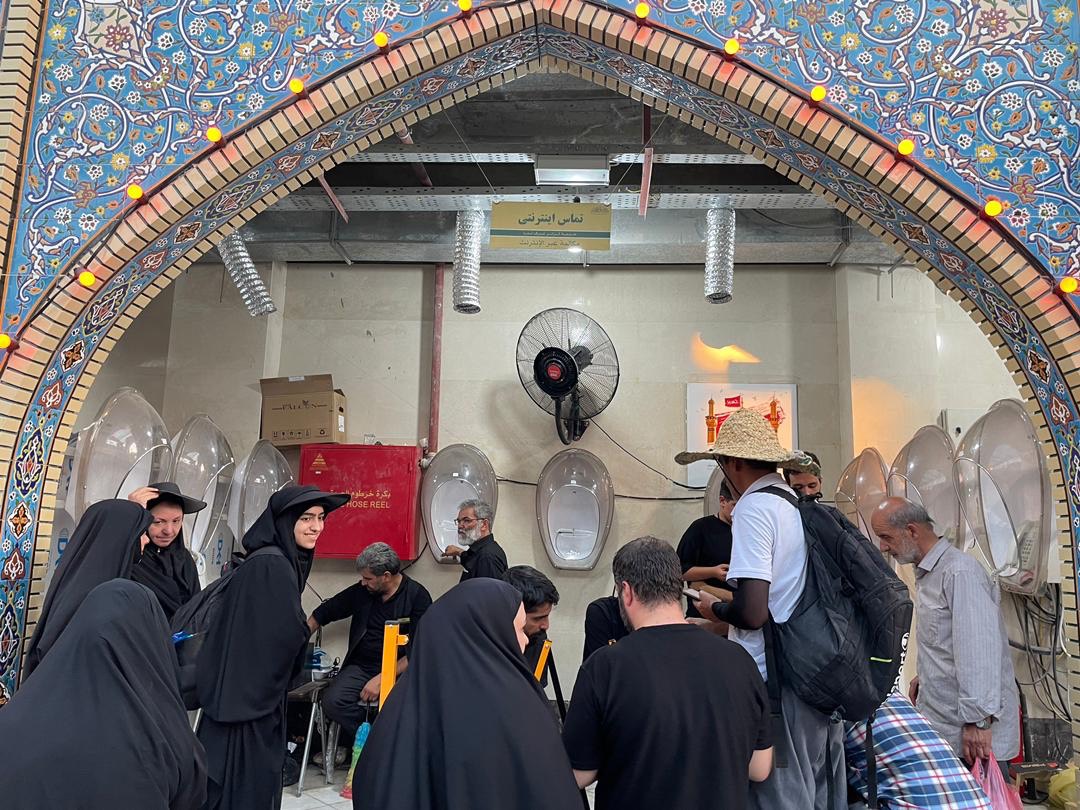 تولد یک نوزاد در مسیر زائران/ کودکان سهم ویژهای از پیادهروی دارند