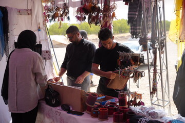 برپایی نمایشگاه صنایع‌دستی ویژه اربعین در صحنه کرمانشاه