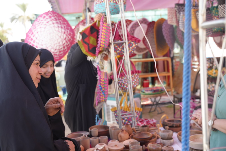 نمایشگاه صنایع دستی قصر شیرین در کرمانشاه میزبان زائران گردشگری اربعین