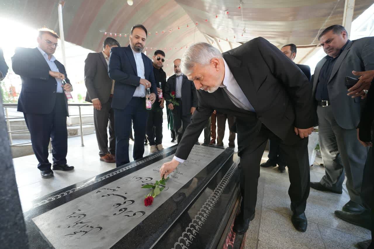 شناسایی ظرفیتها و تلاش برای رفع مشکلات سیستان و بلوچستان در اولین سفر استانی/ نگین درخشان ایران مورد توجه ویژه دولت چهاردهم