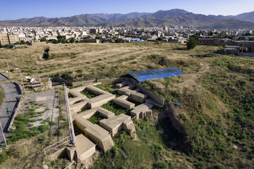 معرفی پایگاه محوطه تاریخی هگمتانه