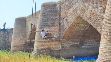 آغاز مرمت پل شکسته روستای خسرو آباد شهرستان اسدآباد همدان