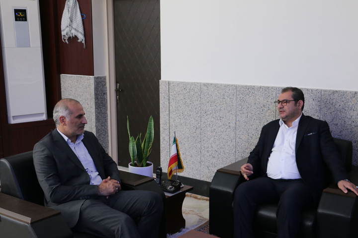 اصفهان نیازمند تفویض اختیارات کشوری در سه حوزه میراثفرهنگی، گردشگری و صنایعدستی است اصفهان نیازمند تفویض اختیارات کشوری در سه حوزه میراثفرهنگی، گردشگری و صنایعدستی است