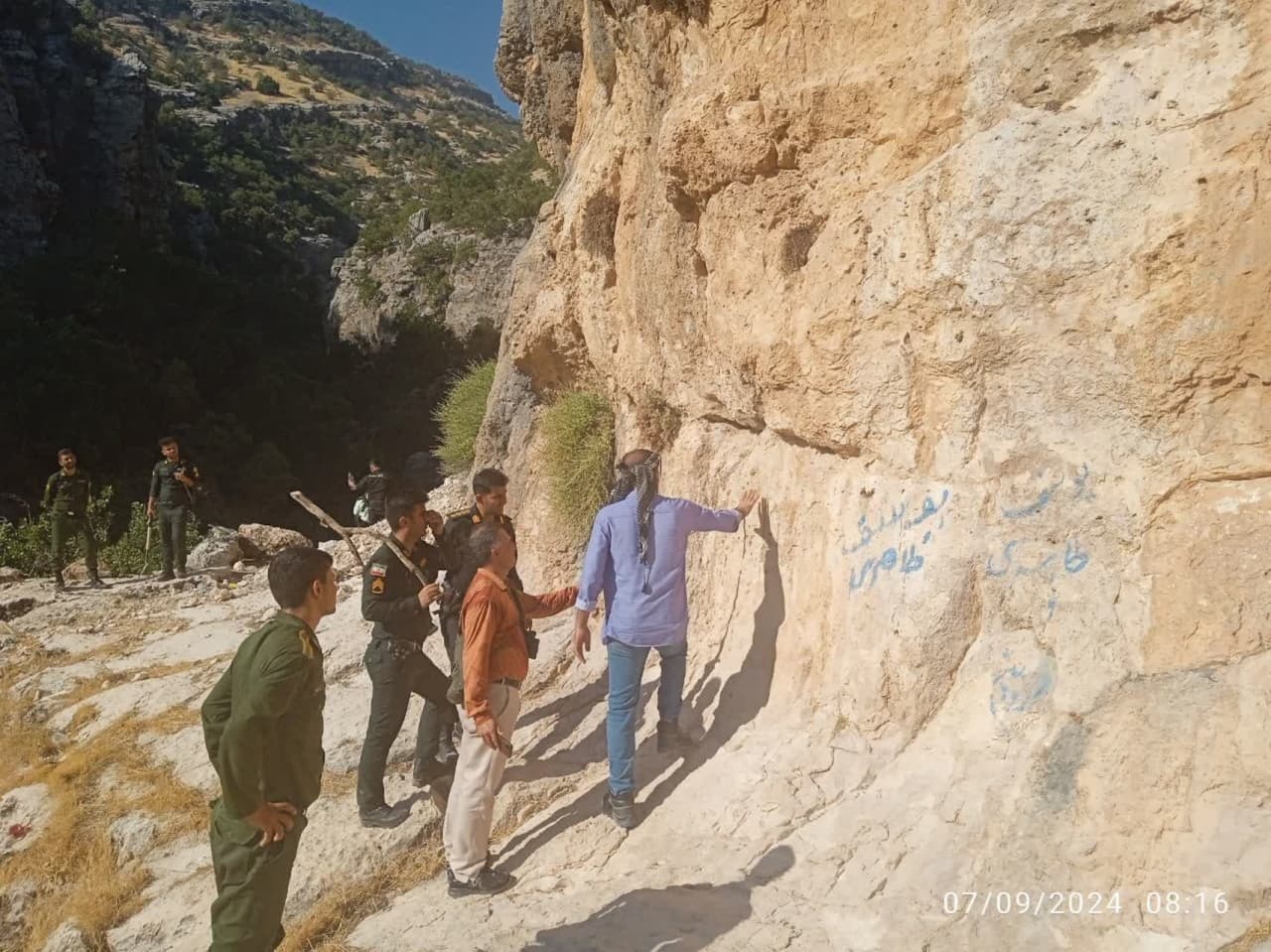 خنثی شدن عملیات سوداگران اموال فرهنگی در منطقه تاریخی «تنگ‌بتا» خوزستان