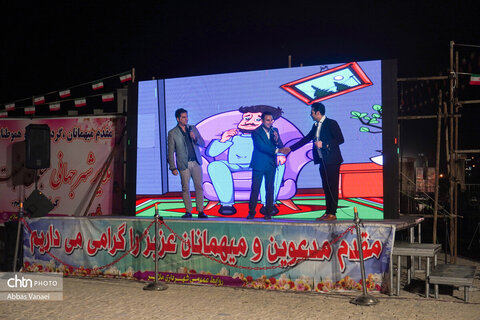 افتتاحیه پنجمین جشنواره فروش شهر جهانی مبلمان منبت شهرستان ملایر