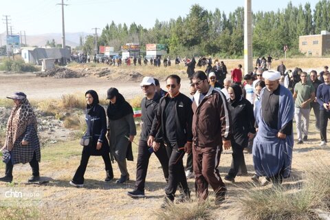 همایش پیاده‌روی خانوادگی و ورزشی در روستای بالانج ارومیه