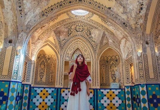 نقش سفارتخانهها در توسعه توریسم و ارائه چهرهای امن از ایران/ زمانی برای جهانی شدن