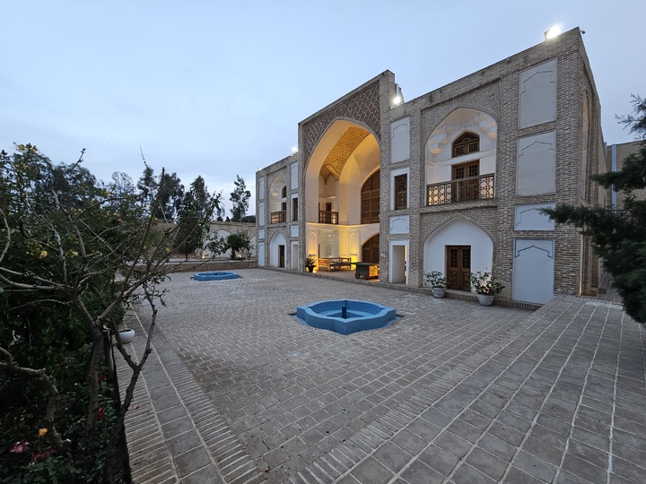 عمارت حاکم ساوه