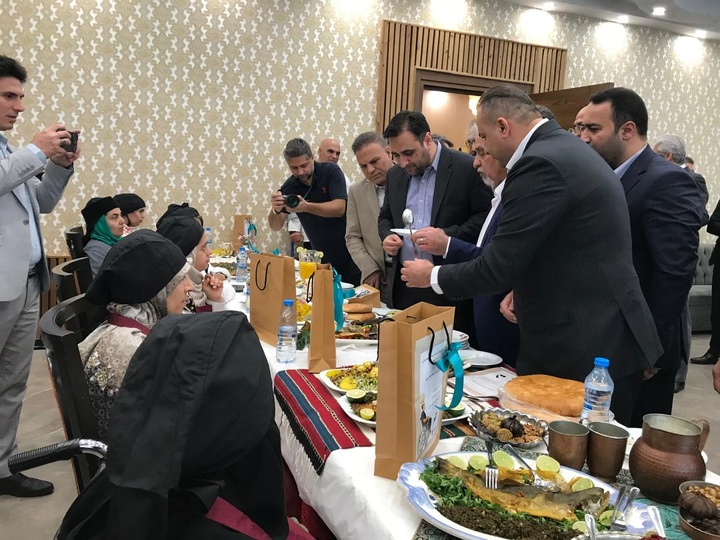 افراد دارای معلولیت میتوانند به معرفی غذاهای سنتی هر منطقه کمک کنند افراد دارای معلولیت میتوانند به معرفی غذاهای سنتی هر منطقه کمک کنند