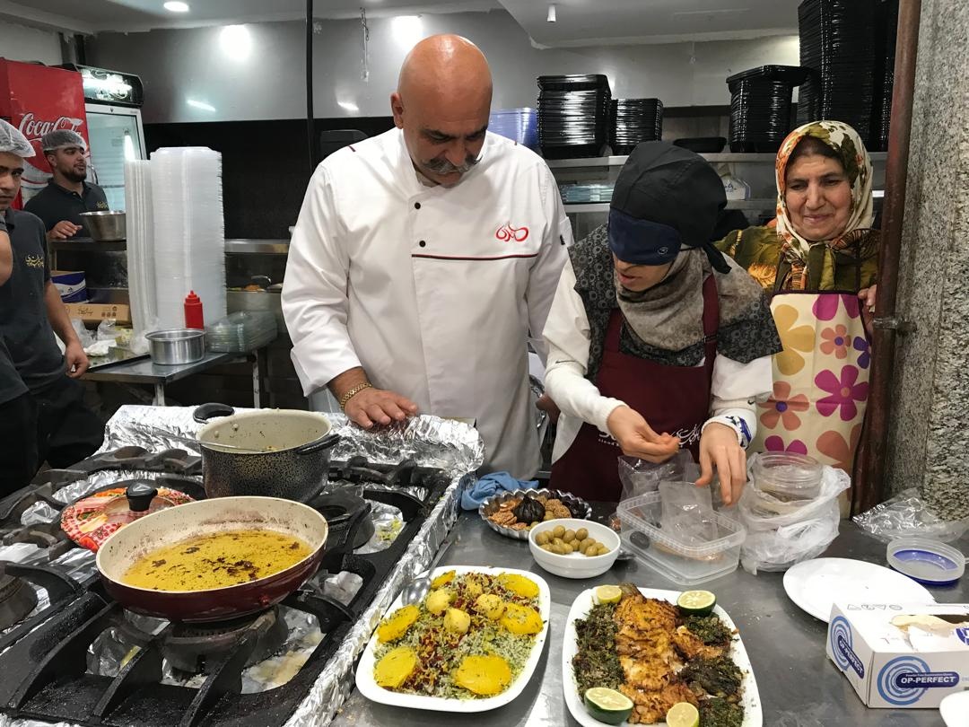 افراد دارای معلولیت میتوانند به معرفی آداب و رسوم غذاهای سنتی هر منطقه کمک کنند