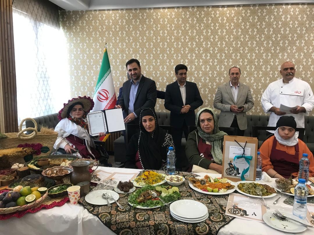 افراد دارای معلولیت میتوانند به معرفی آداب و رسوم غذاهای سنتی هر منطقه کمک کنند