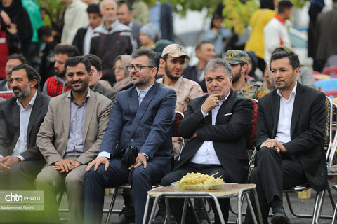 نخستین جشنواره ملی انگور در شهرستان مشگین‌شهر برگزار شد