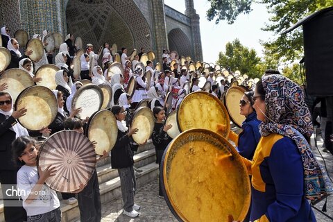 طنین نوای دف‌نوازان در منطقه نمونه ملی گردشگری بش قارداش بجنورد