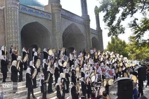 طنین نوای دف‌نوازان در منطقه نمونه ملی گردشگری بش قارداش بجنورد