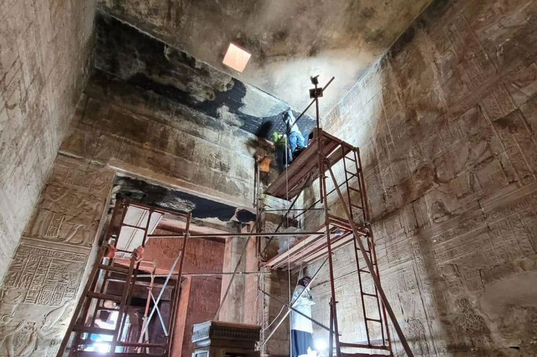 رنگهای اصلی نقش برجستههای معبد ادفوی مصر رونمایی شد