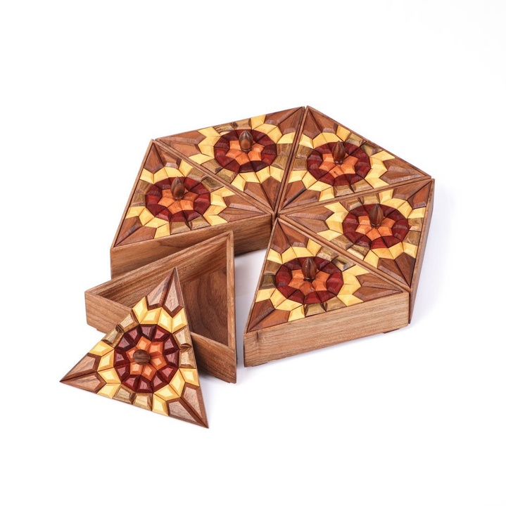 گرهچینی را از معماری به صنایعدستی آوردم گرهچینی را از معماری به صنایعدستی آوردم