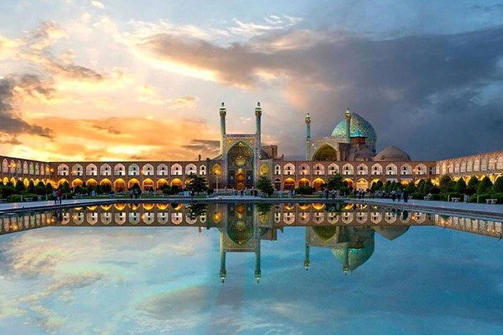 بازدید رایگان از آثار و اماکن تاریخی و گردشگری استان اصفهان بازدید رایگان از آثار و اماکن تاریخی و گردشگری استان اصفهان