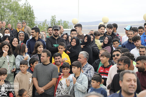 همایش پیاه روی خانوادگی مسیر صلح به مناسبت روز گردشگری