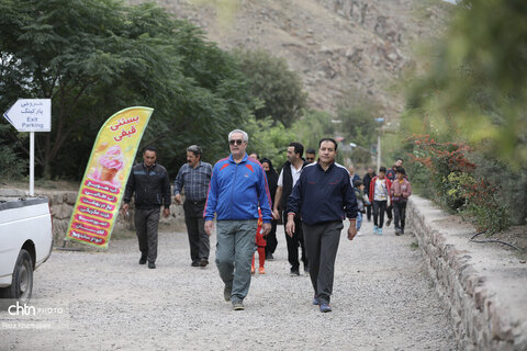 همایش پیاه روی خانوادگی مسیر صلح به مناسبت روز گردشگری