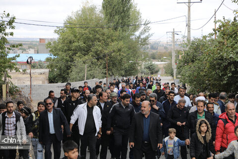 همایش پیاه روی خانوادگی مسیر صلح به مناسبت روز گردشگری