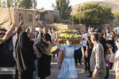 چهاردهمین جشنواره شیره‌پزی شهرستان ملایر برگزار شد