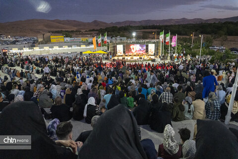 چهارمین جشنواره شوریجات و ترشیجات شهر سامن برگزار شد.