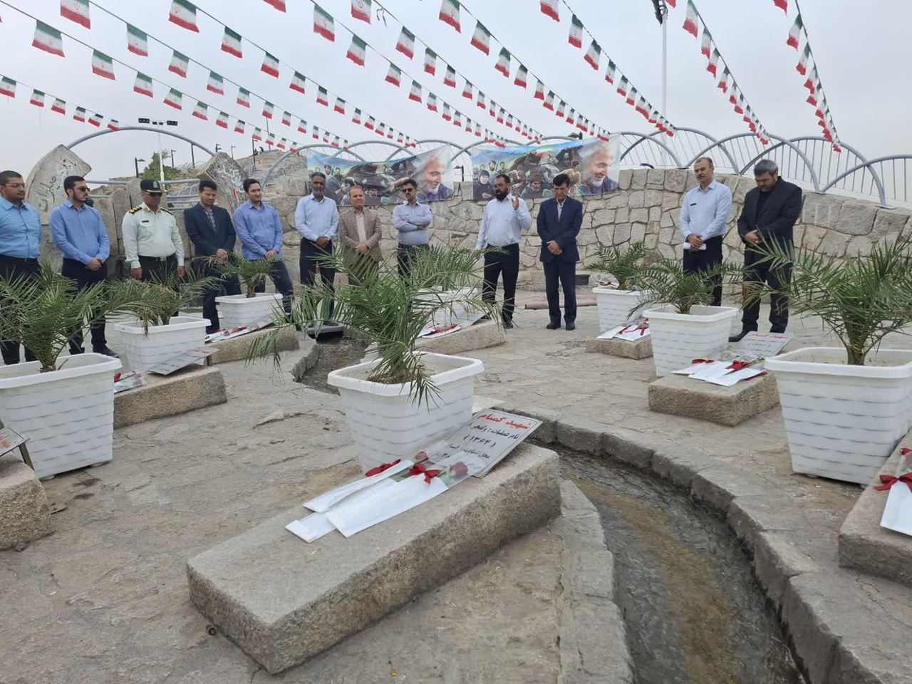 تجدید میثاق کارکنان اداره کل میراث فرهنگی، گردشگری و صنایعدستی خراسان رضوی با آرمانهای امام راحل و شهدای انقلاب اسلامی