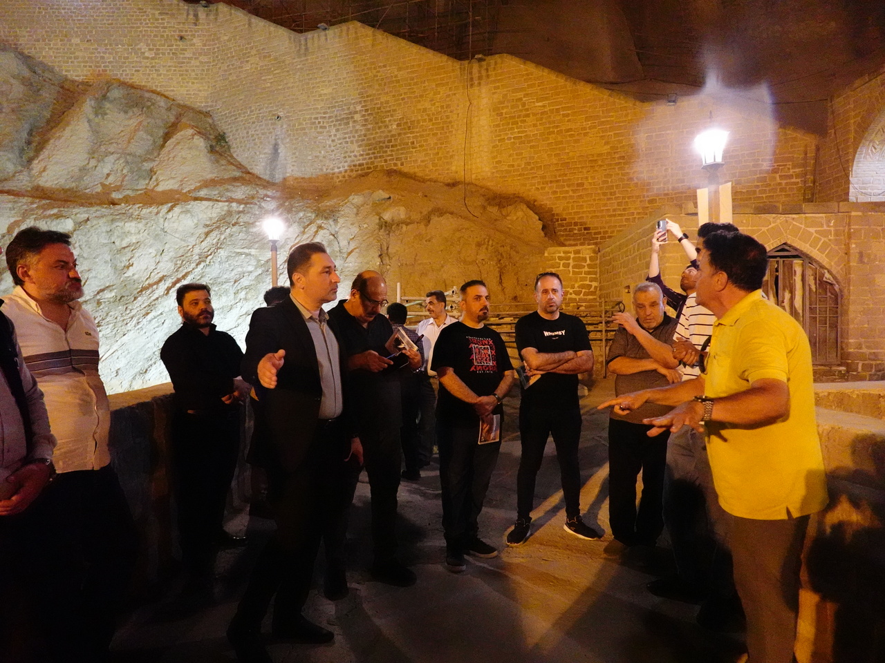 بازدید فعالان گردشگری عراق از جاذبههای دزفول و شوشتر