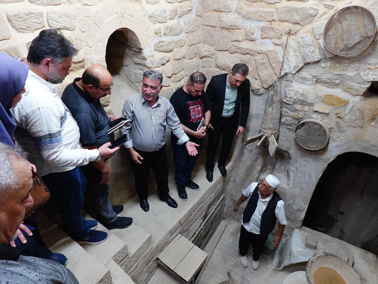 بازدید فعالان گردشگری عراق از جاذبههای دزفول و شوشتر